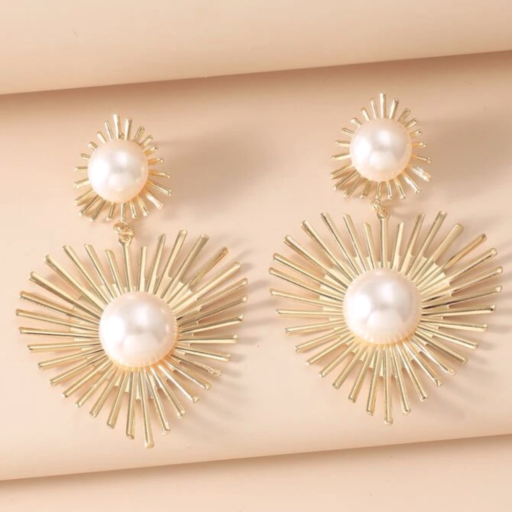 Gold Tone Pearl Dangling Earrings